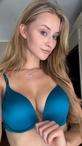 Фото проститутки Вика №2 в городе Усинск